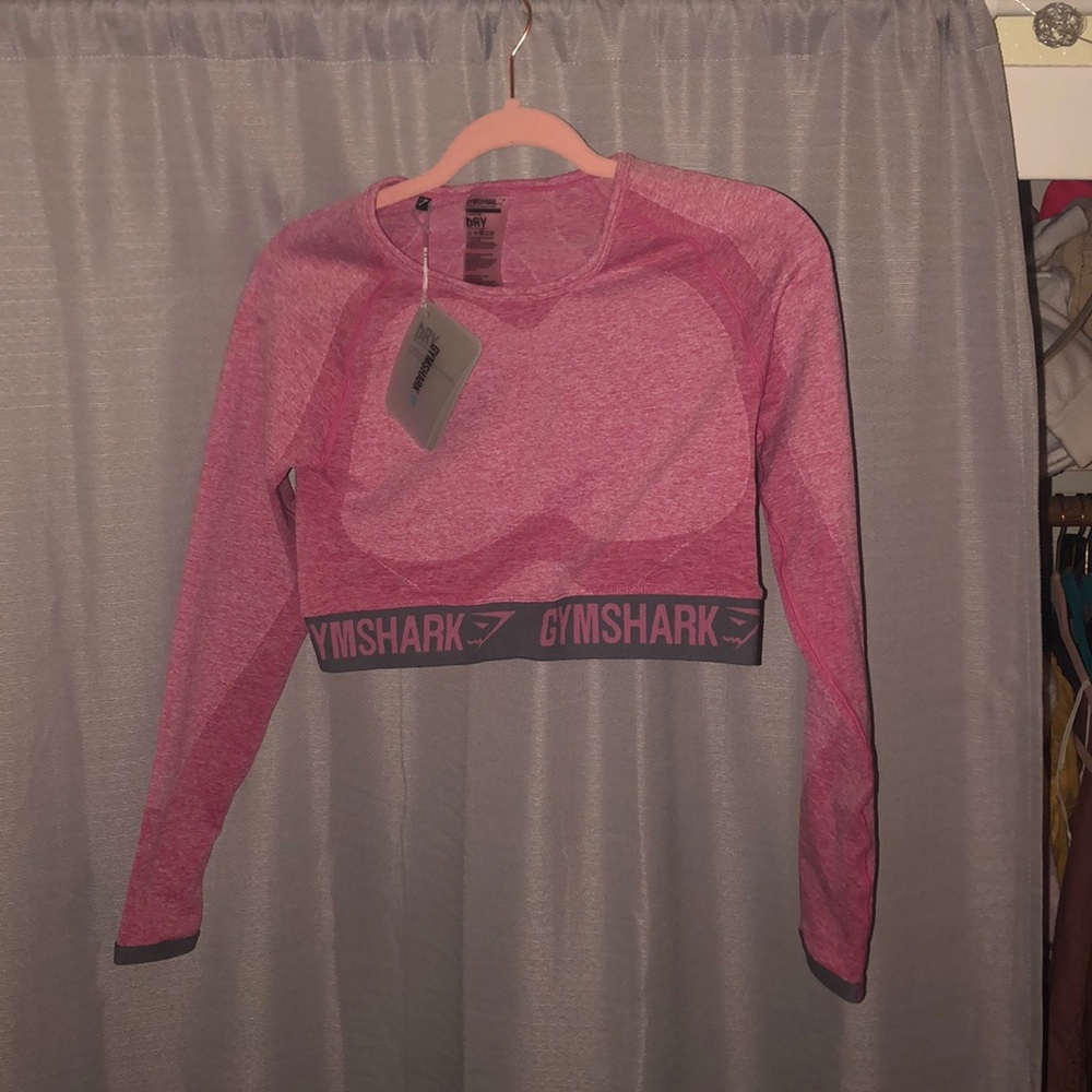 Gymshark NWT women’s long sleeve Flex crop top
